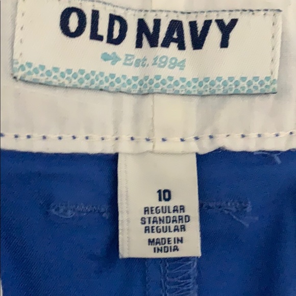 Old navy short - Picture 2 of 3